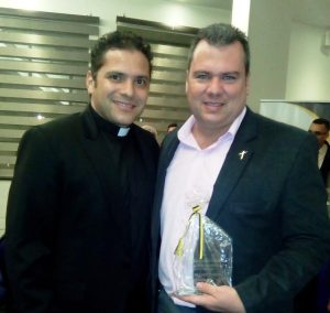 reconocimiento por el rector